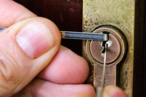 Lock-picking 101 A Beginner's Guide